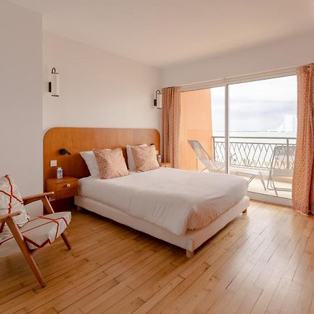 La Perriniere Appartement Face Mer 鲁瓦扬 外观 照片