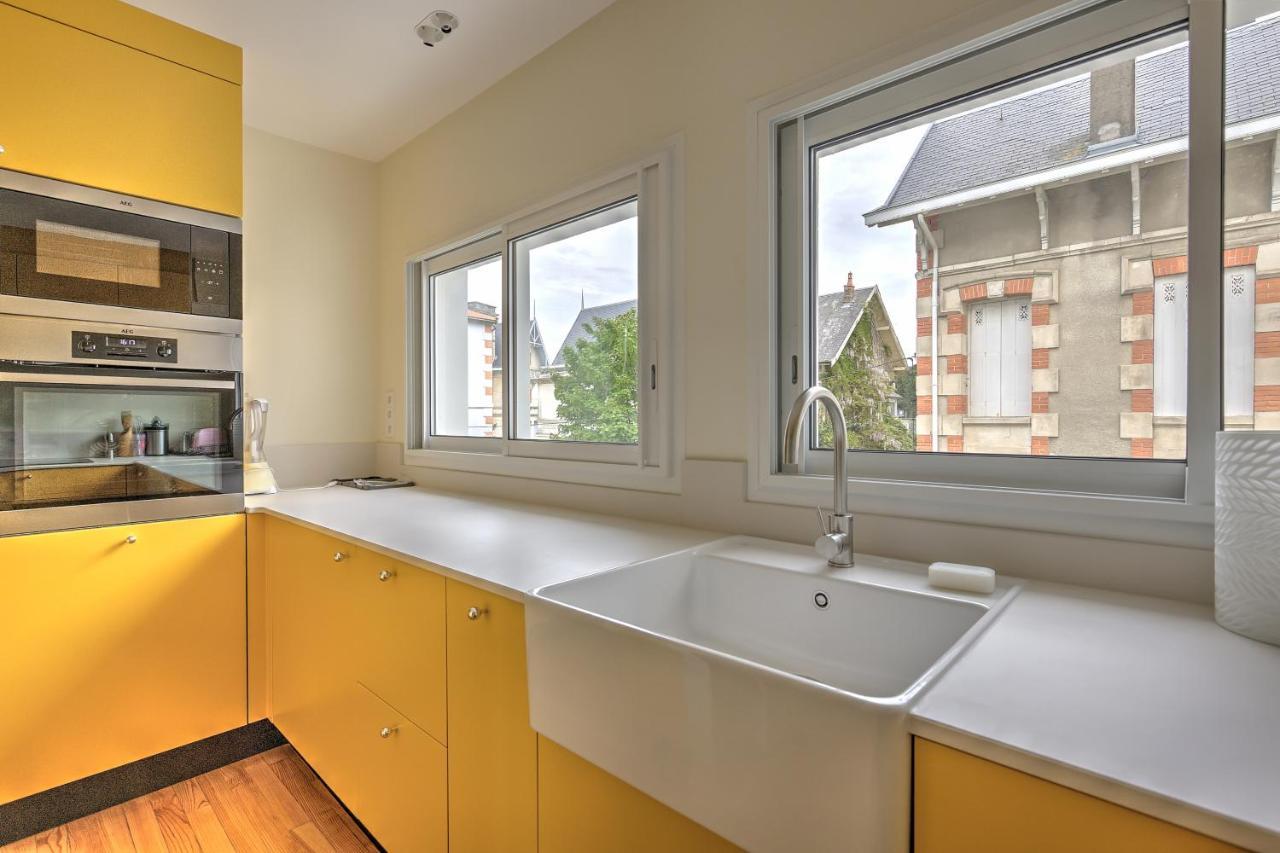 La Perriniere Appartement Face Mer 鲁瓦扬 外观 照片