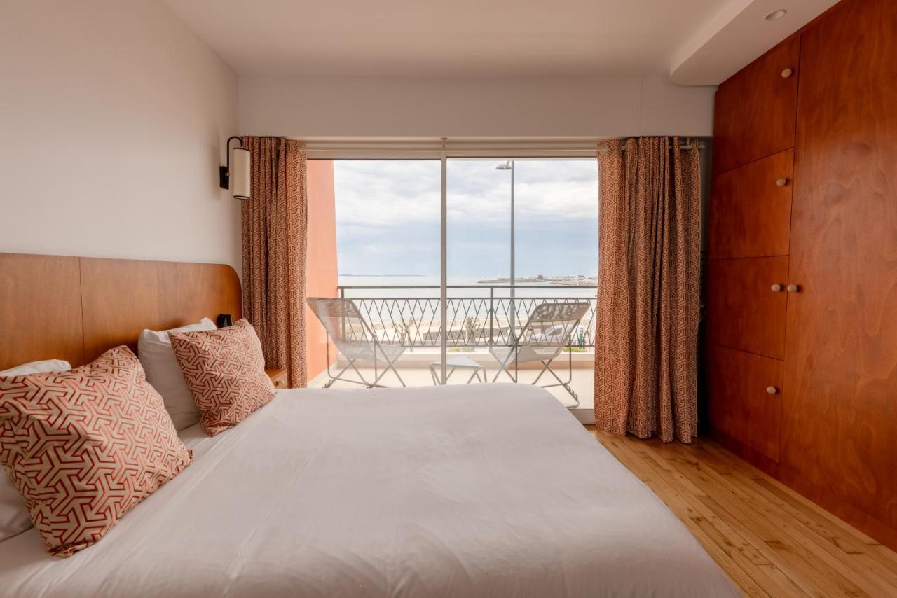 La Perriniere Appartement Face Mer 鲁瓦扬 外观 照片